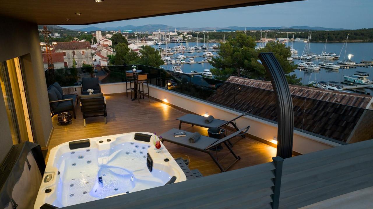 Lägenhet Luxury Vista Del Sole Šibenik